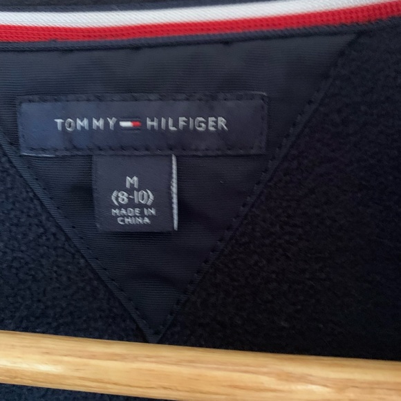 Tommy Hilfiger navy with red & white boy’s jacket size M (8 10) - Picture 4 of 4